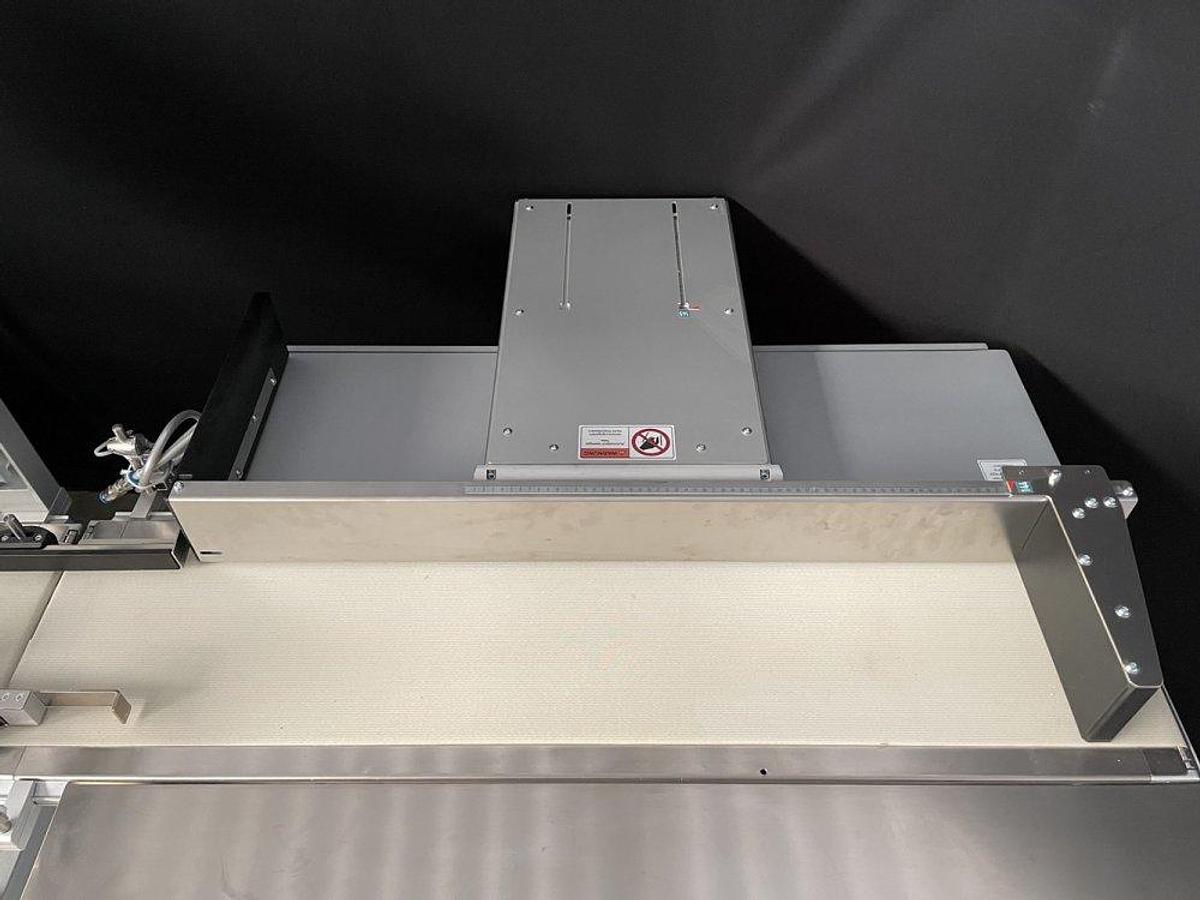 Used O 17302 D - full wrapping machine with PEWO-COLLECT grouping table PESTER PEWOFOLD 2