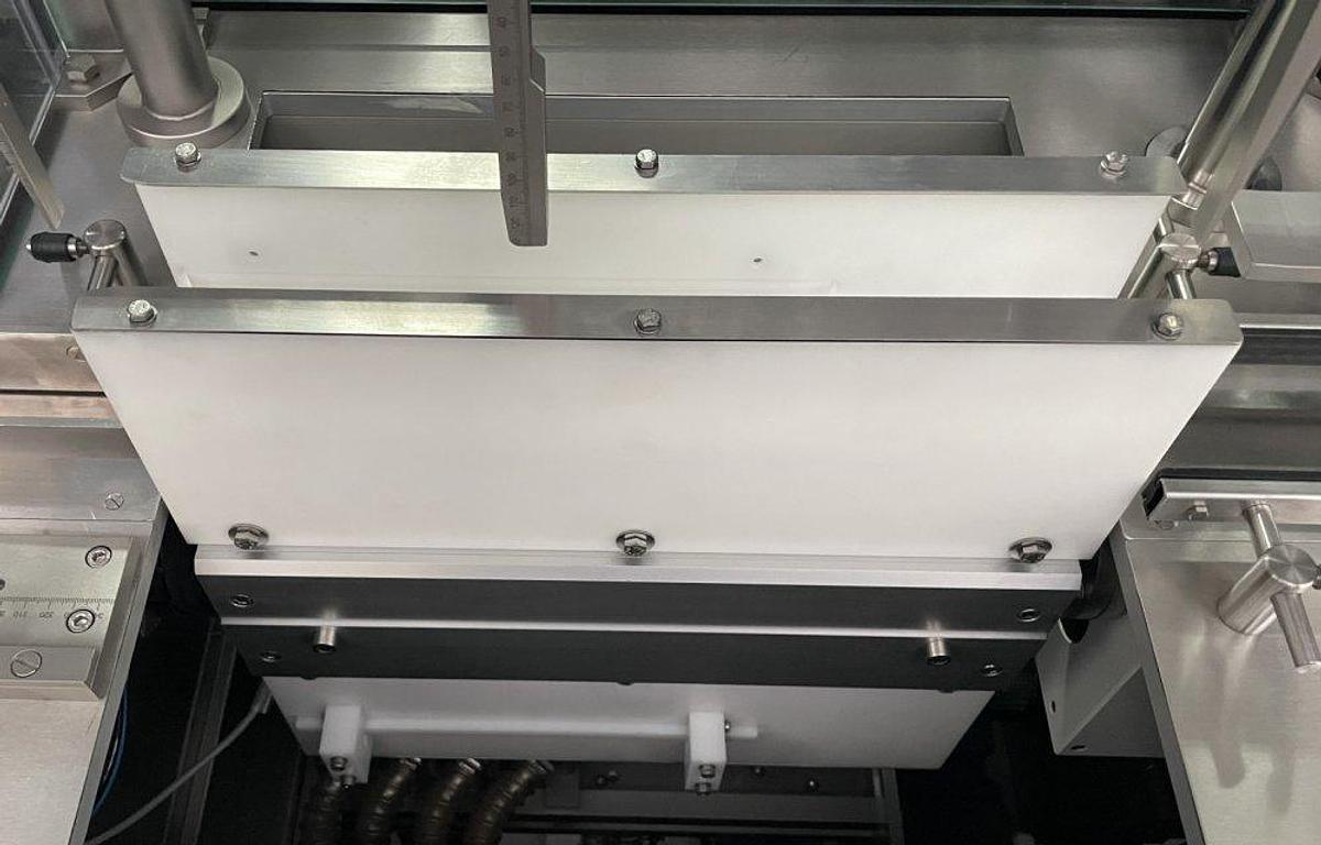 Used Q16451 D - Blowing out machine DECKERT ABM 400