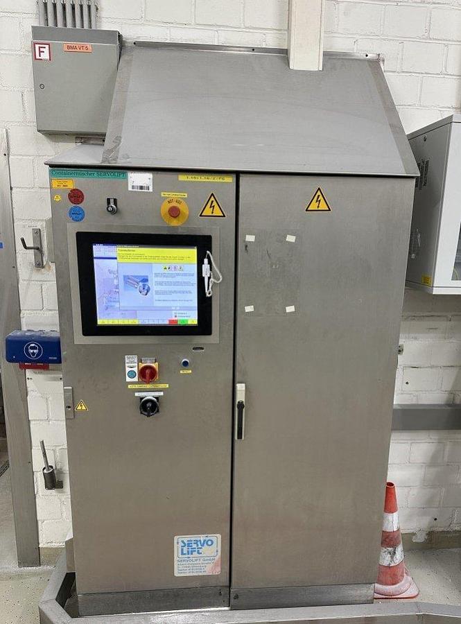 Used A 16422 D - Pharma-Container Mixer 1,200 kg Payload SERVOLIFT MC 