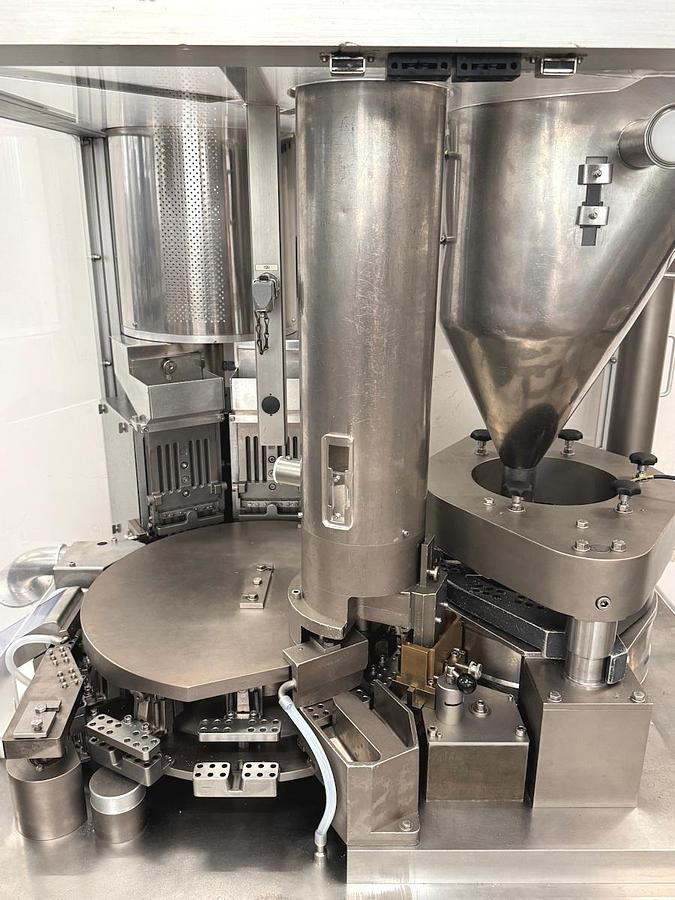 Used G 17030 E - Capsule Filler BOSCH GKF 1500 for Powders and Pellets