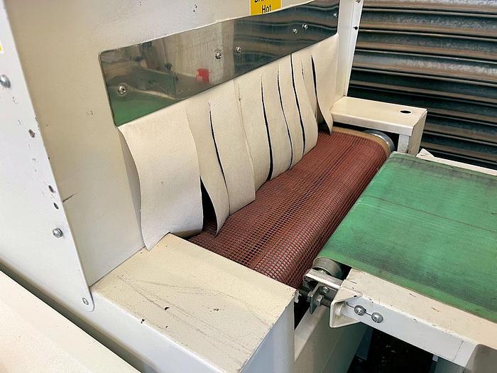 Used O 15886 E - Sleeve Wrapper + Shrink Tunnel Burnley SW 500 / PE 500