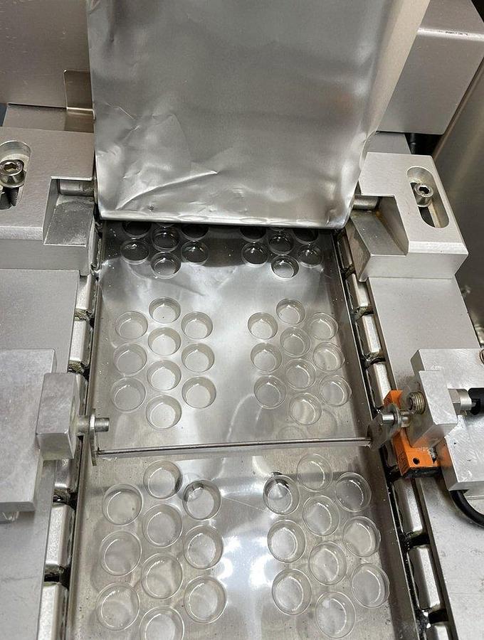 Used I 16946 D - Blisterpacker A & D COMPACT