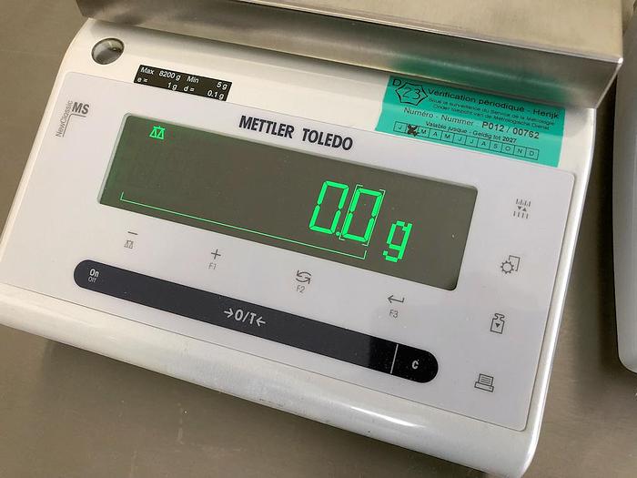 Used R 15824 E - Balance METTLER TOLEDO MS8001S/M01 - Precision