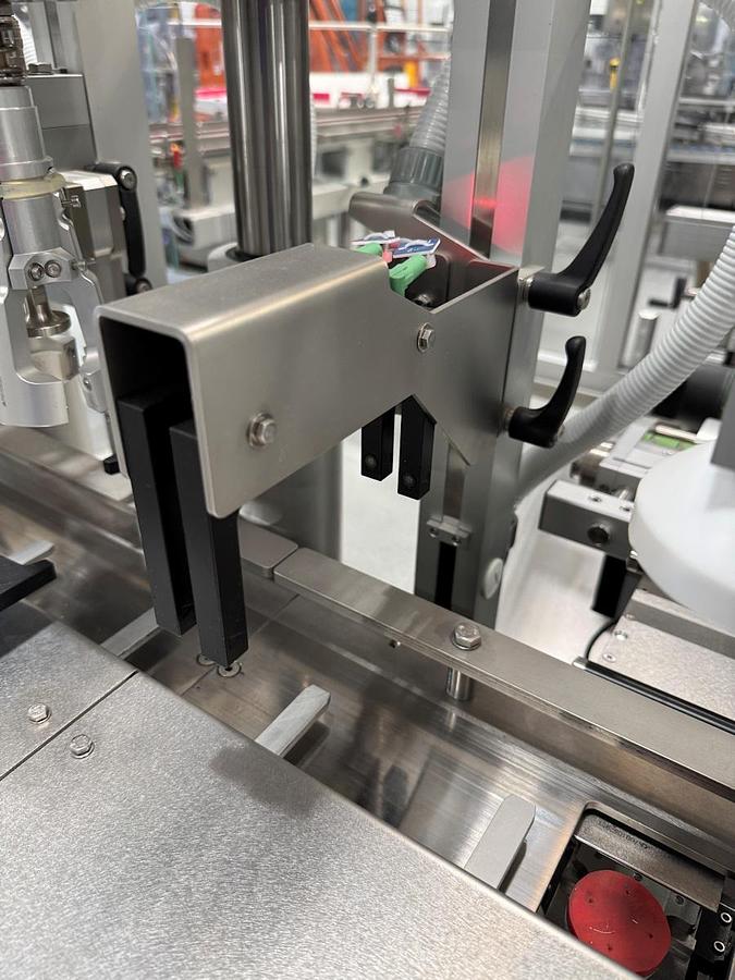 Used J 13000 E - Liquid Filling, Closing and Packaging Line GRONINGER DFV 4005 / MCS 202L / OPTIMA CMF