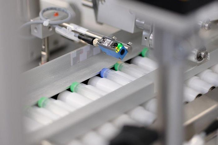 Used J 16512 D - Filling and Closing Line with labelling machine ZELLWAG Z-110 S