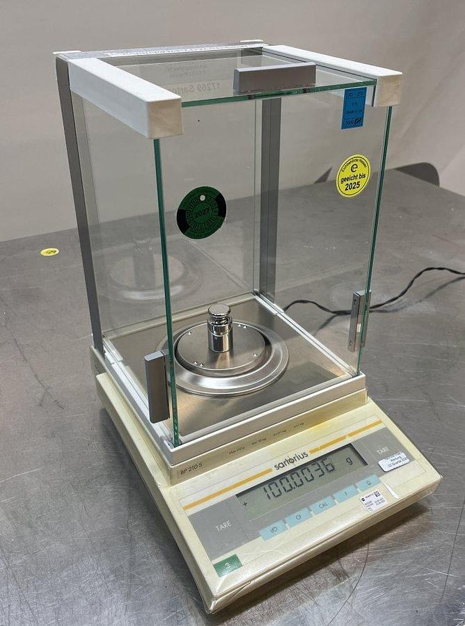 Used R 16968 D - Analytical Scale up to 210 g SARTORIUS BP 210 S - OCE