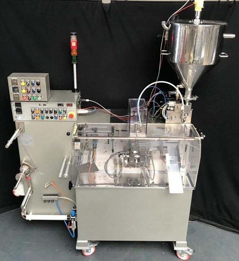 Used J 15949 D - Sachet filler for Liquids VOLPAK S-90