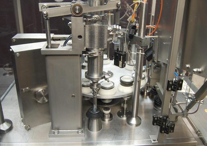 Used J 15378 D - Tube Filling and Closing Machine KUGLER 360