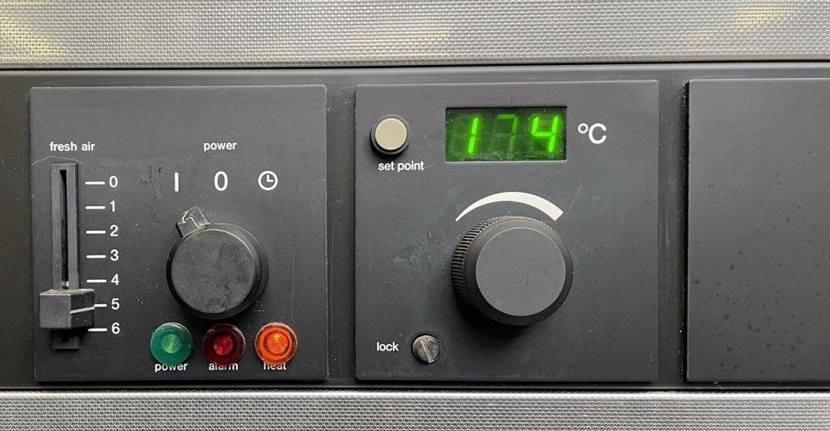 Used E 16293 D - Incubator MEMMERT BE 