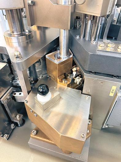 Used G 16575 E - Capsule Filler BOSCH GKF 400 for Powders - Pellets - Liquids