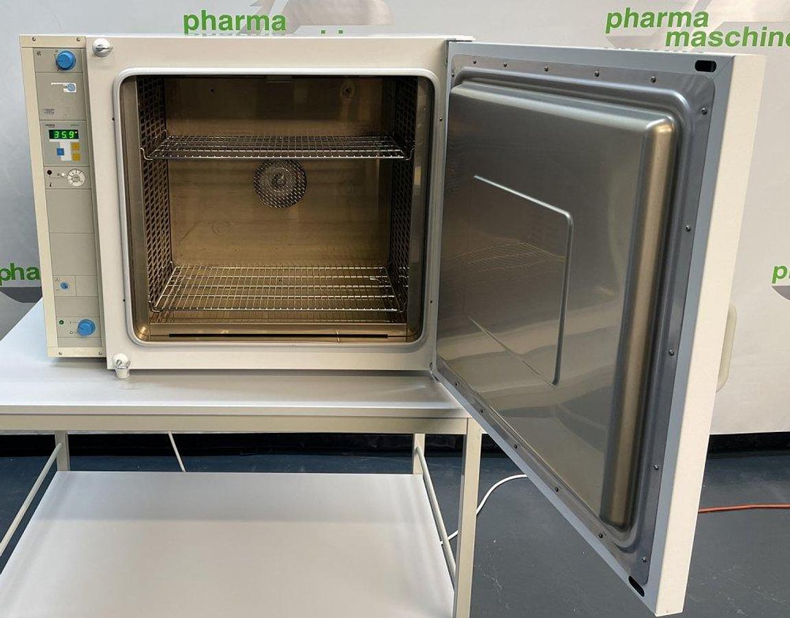 Used E 17278 D - Drying Oven HERAEUS UT 6120