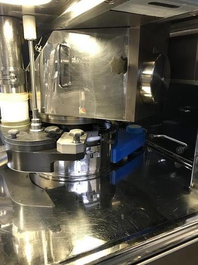 Used F 15774 D - IMA KILIAN SYNTHESIS 300 Rotary Tablet Press EU B + EU D