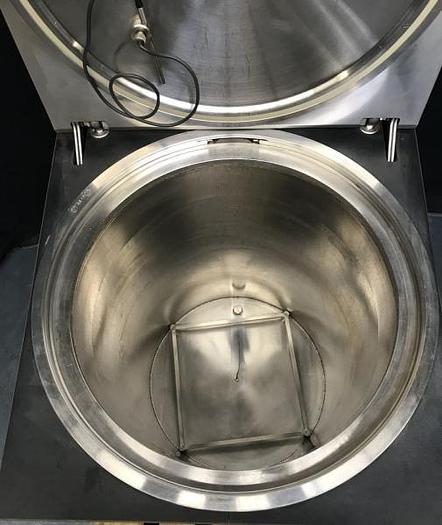 Used Q 15754 D - Steam sterilizer H+P Varioklav 135S