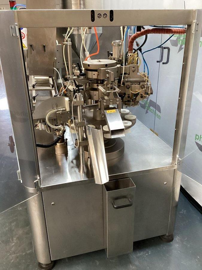 Used J 17135 D - Filling and Closing Machine (plastic tubes) AXOMATIC OPTIMA 1000