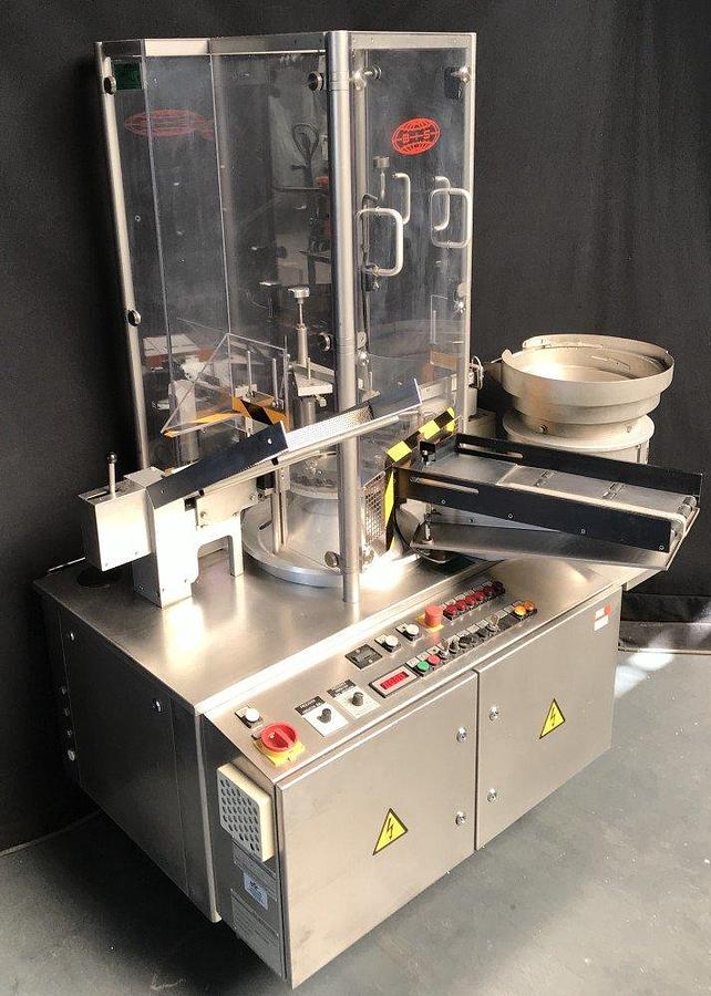 Used J 15835 D - Filling and Closing Machine for Vials BAUSCH + STRÖBEL AFV 1010