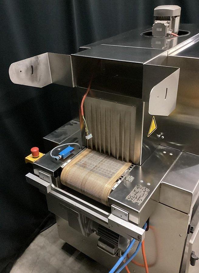 Used O 16588 D - PewoTherm Shrink Tunnel PESTER