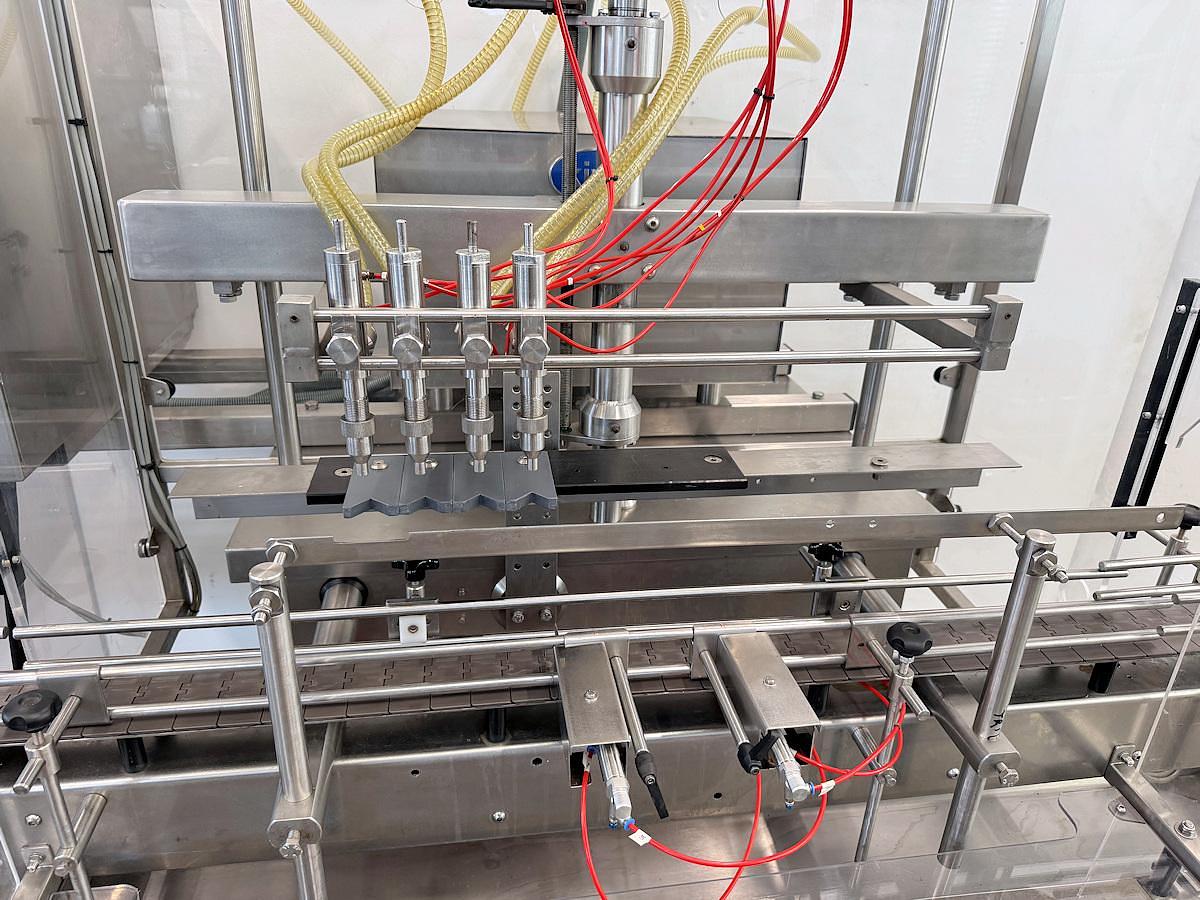Used J 13016 E - Liquid Filler KING KT360K/4 IL/KT - 4 Head