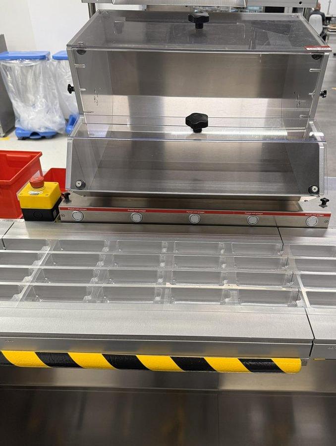 Used I 17280 D - Blister and cartoning line for pens, syringes, or vials UHLMANN UPS 5 - C 2156