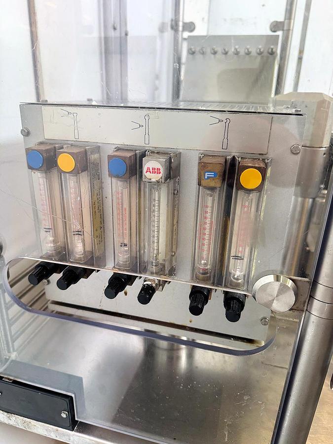 Used J 17028 E - Ampoule Filling and Closing Machine Bausch + Ströbel AFV 4015