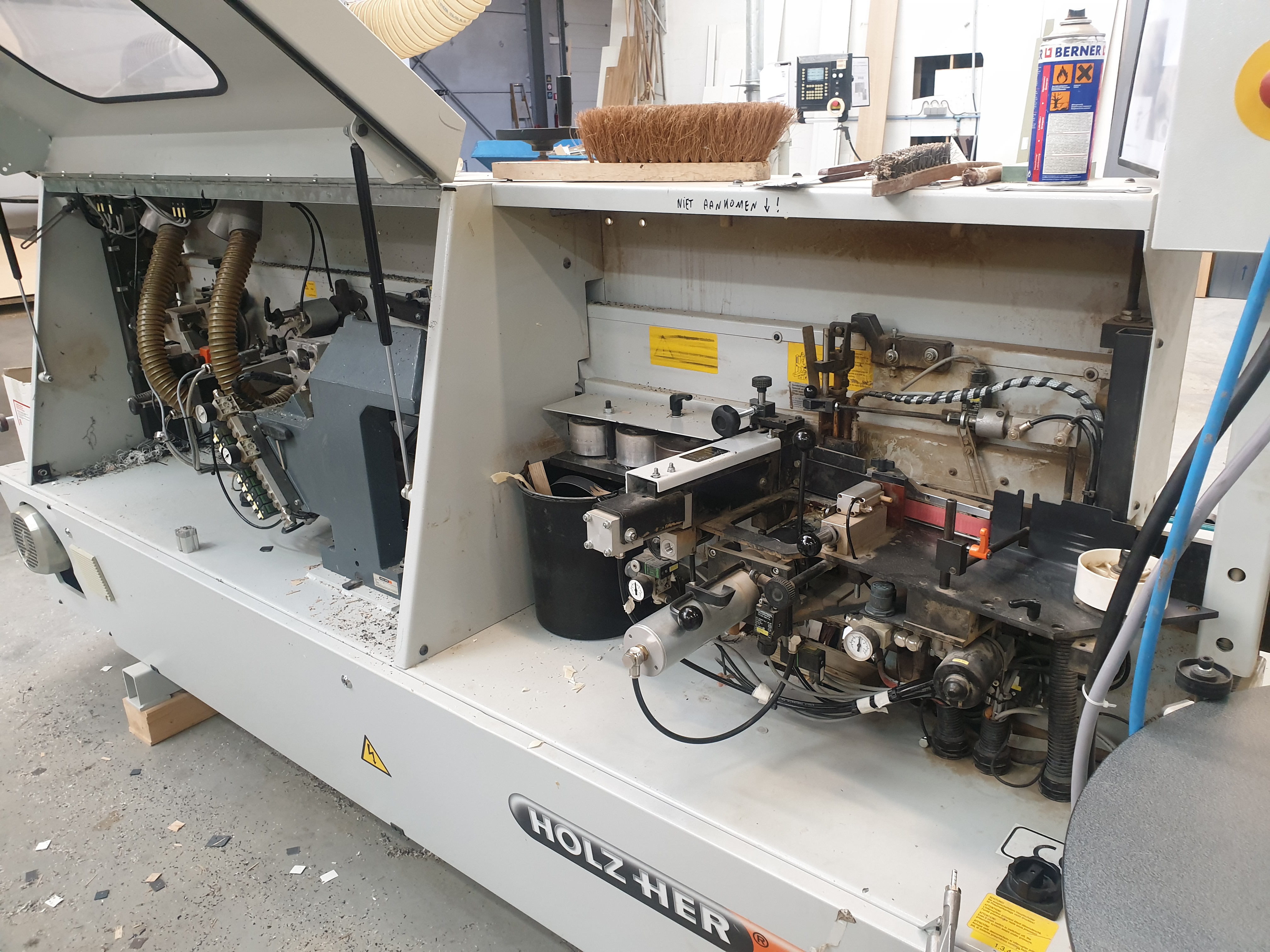 Gebruikt 2002 Mikron VCE 600 Pro