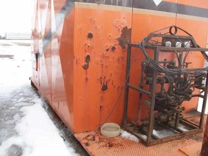 Used Lucan 3 Station Closing Unit / Accumulator