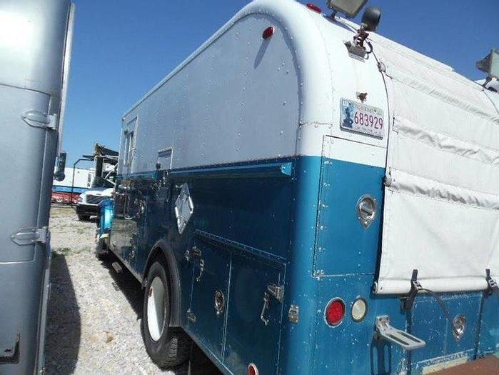Used 1999 International wireline