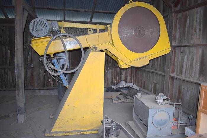 Unused deck saw, 48” circle saw blade