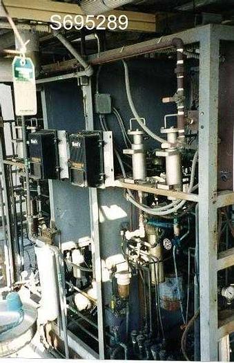 Used Fermenter, 8 Gallon, S/st, 50 PSI, Jkt, Agit, New Brunswick #S695289