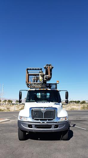 Used 2003 International 4400 w/ Telsta T40D Cable Placer Bucket Truck