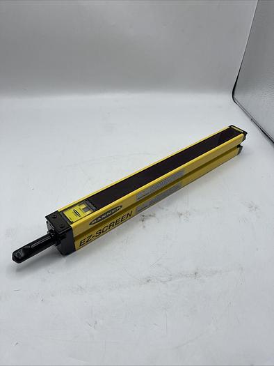 Used Banner SLSCE30-300Q8 Light Curtain