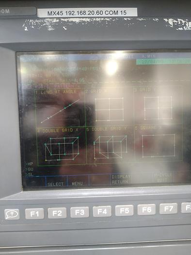 Used BRUGT VERTIKALT BEARBEJDNINGSCENTER FABR. OKUMA, MODEL MX-45 VAE