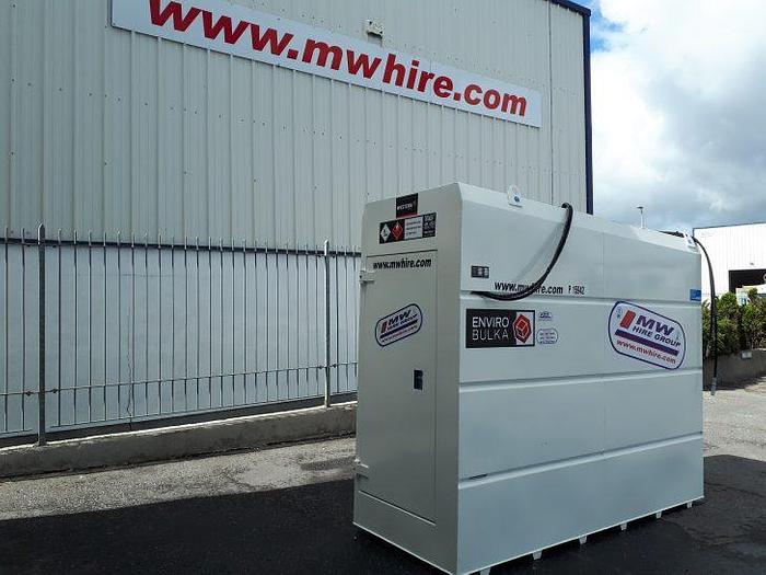 Used Western Global - Featuring a full height lockable cabinet with full height doors, this 5,300 litre tank is your solution for transport depots, plant yard and farms. EBD1200