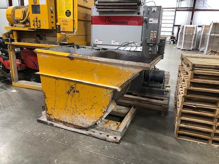 Used HI-VAC  240 INDUSTRIAL VACUUM