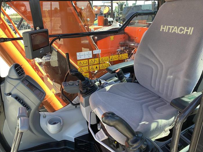 Usato 2019 HITACHI ZX135US-6