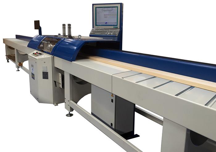 HM-T Anglemaster Automatic Crosscut Saw For Straight & Angled Cutting