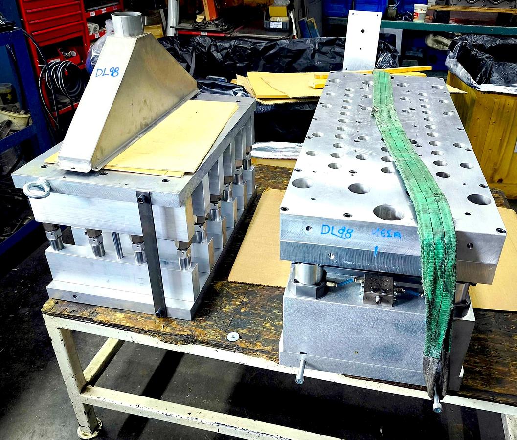 Used 2022 TERMOSTAMPI Mold for ILLIG RDK72g (3rd Gen.)