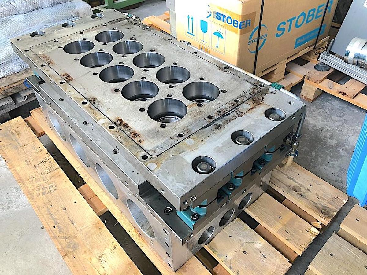 Used 2009 Molud & Matic PET Round Lid Mold