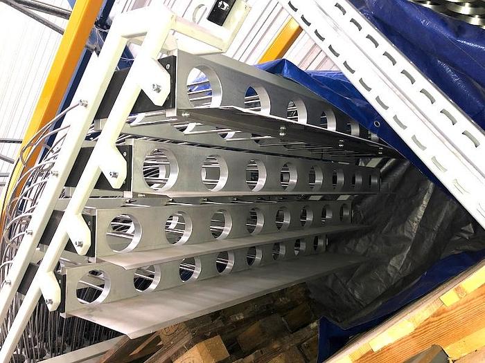 Used WM FT900 Thermoformer 400 & 500 mL Drinking Cup Mold