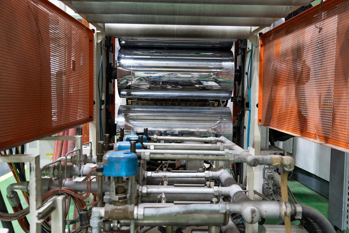 Used 2010 AMUT & ILLIG, AMUT E100 Coextruder/ Inline ILLIG RDM75K