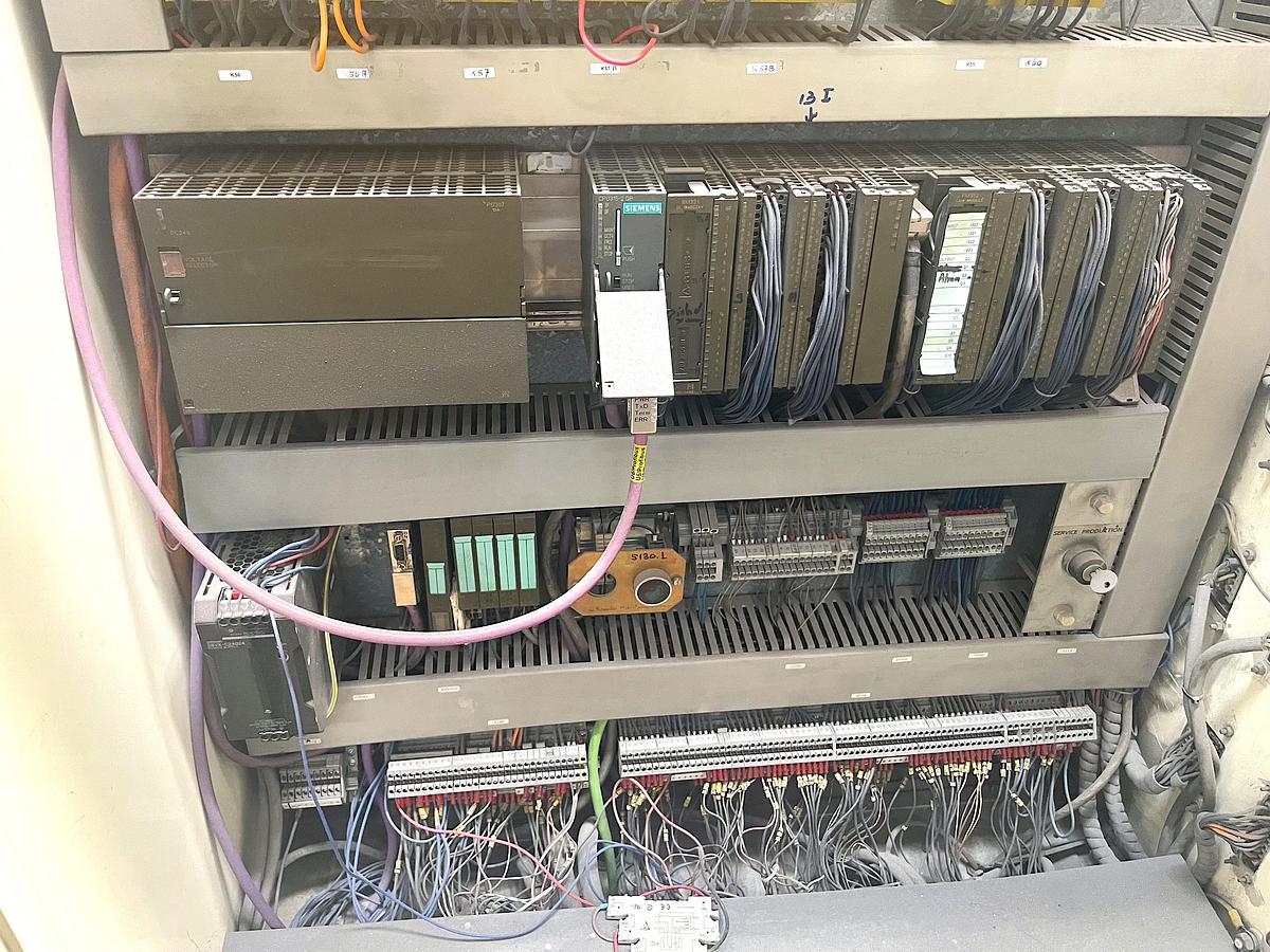 Used 2001 VAN DAM 688