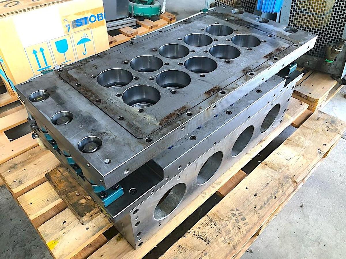 Used 2009 Molud & Matic PET Round Lid Mold