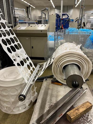 Überholt GABLER SWING Becher-Tiefziehanlage