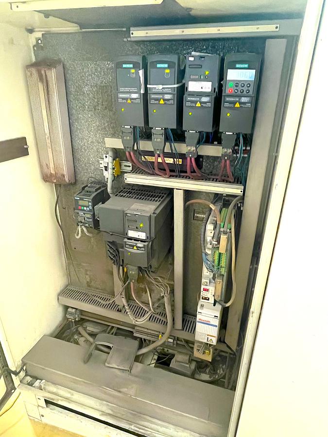 Refurbished 1999 VAN DAM 520-6