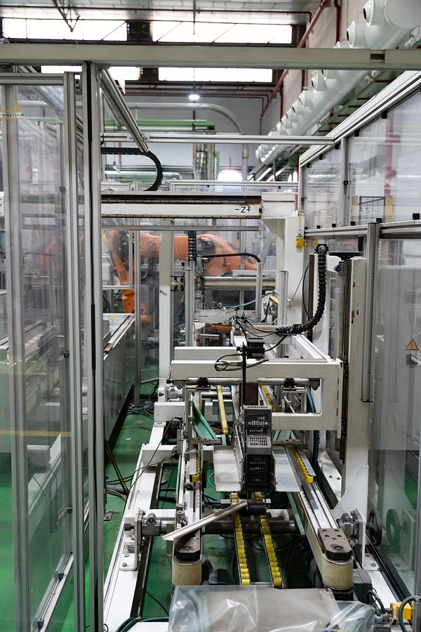 Used 2010 AMUT & ILLIG, AMUT E100 Coextruder/ Inline ILLIG RDK80