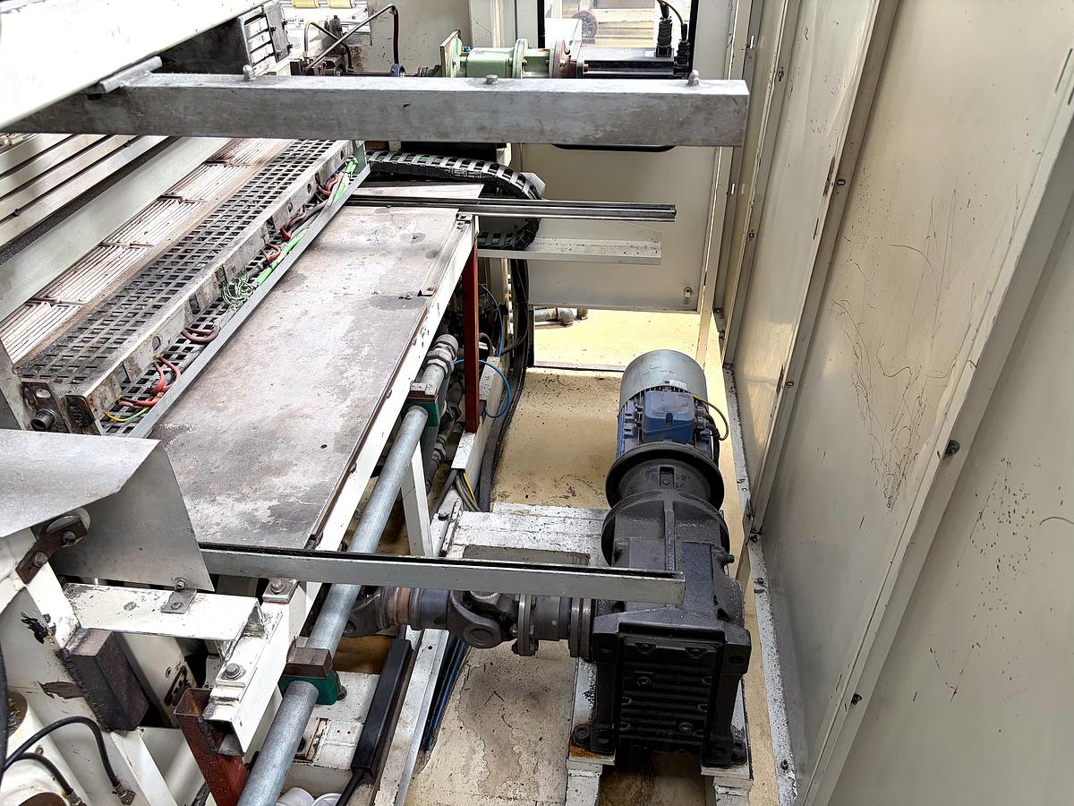 Refurbished 2000 ILLIG RDM70K