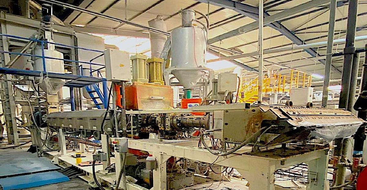 Used 2010 ILLIG PET Coextruder + Inline ILLIG RDKp72g