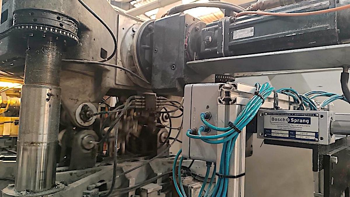 Used 2010 ILLIG PET Coextruder + Inline ILLIG RDKp72g