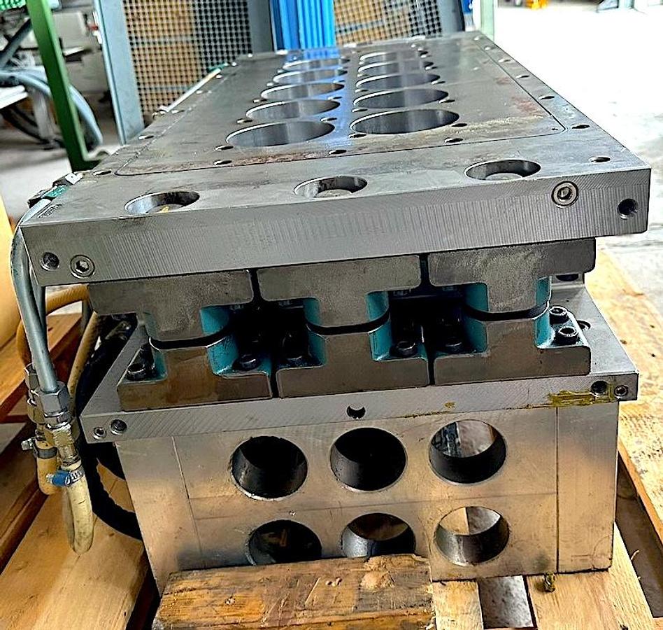 Used 2009 Molud & Matic PET Round Lid Mold