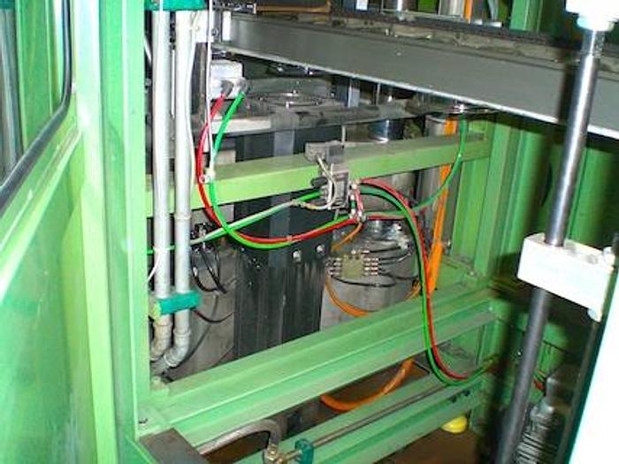 Überholt ILLIG RDK 54