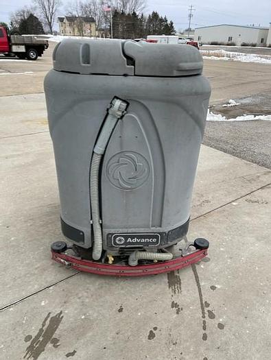 Used 2016 ADVANCE X3520C RIDER FLOOR SCRUBBER (CYLINDRICAL) (BATTERY)